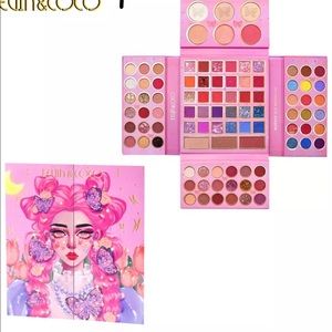 Big eyeshadow highlights and more